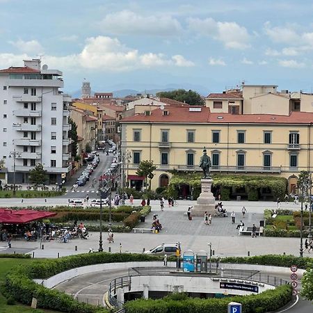B&B Peace 2 Pisa Bagian luar foto