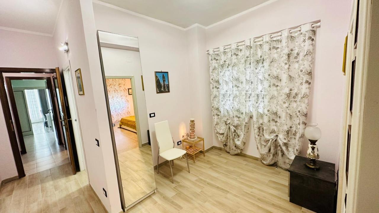 B&B Peace 2 Pisa Bagian luar foto
